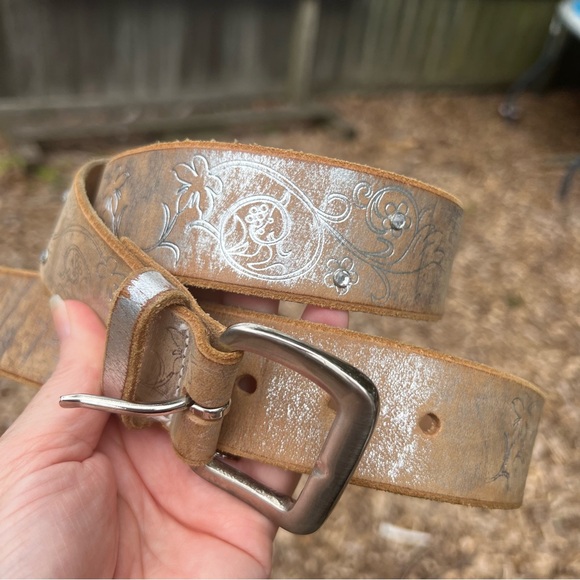 Express Genuine Leather Silver Toned Tan Belt Y2K - Picture 6 of 7